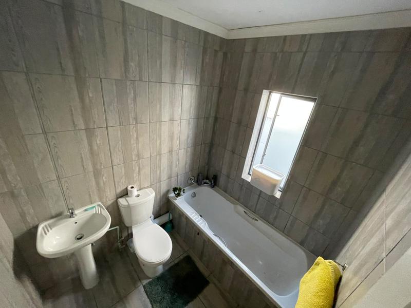 3 Bedroom Property for Sale in Parsonsvlei Eastern Cape